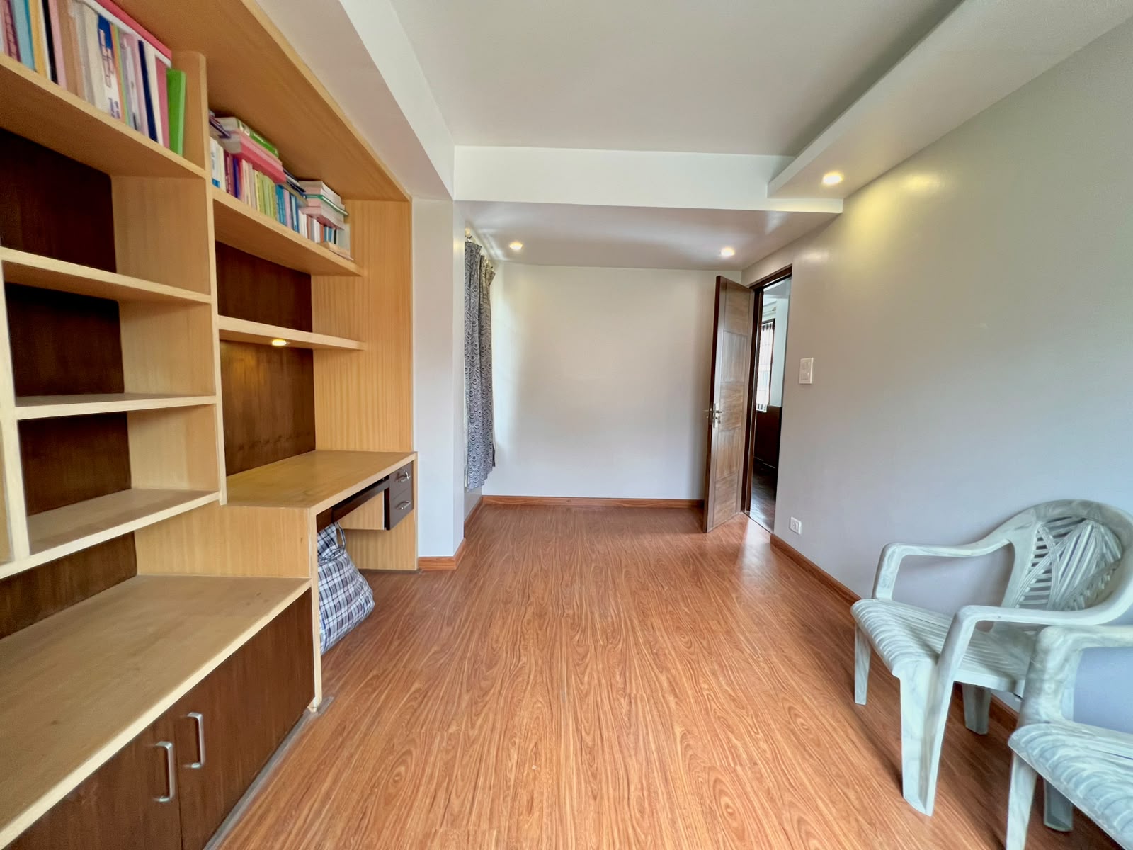property-image